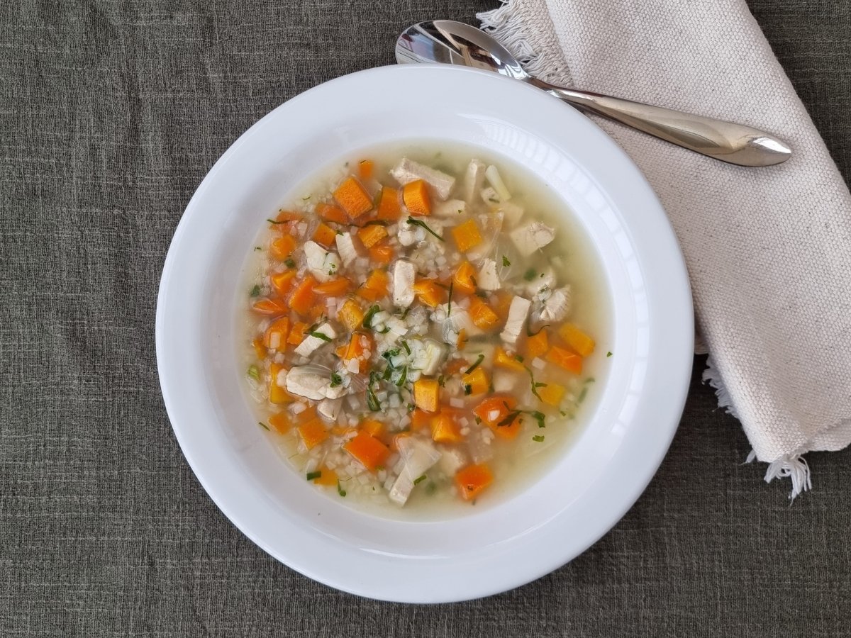 Canja de galinha low carb