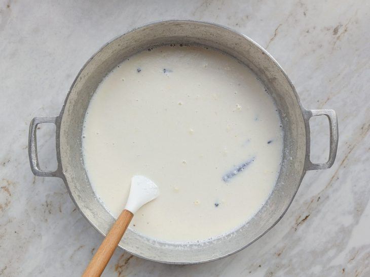 Coco ralado adicionado à canjica.