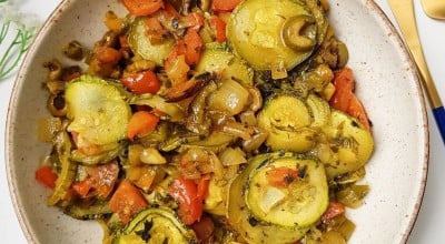 Caponata de abobrinha com pimentão