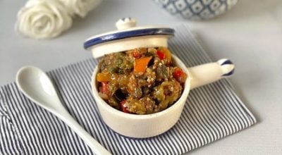 Caponata de berinjela com castanha-de-caju