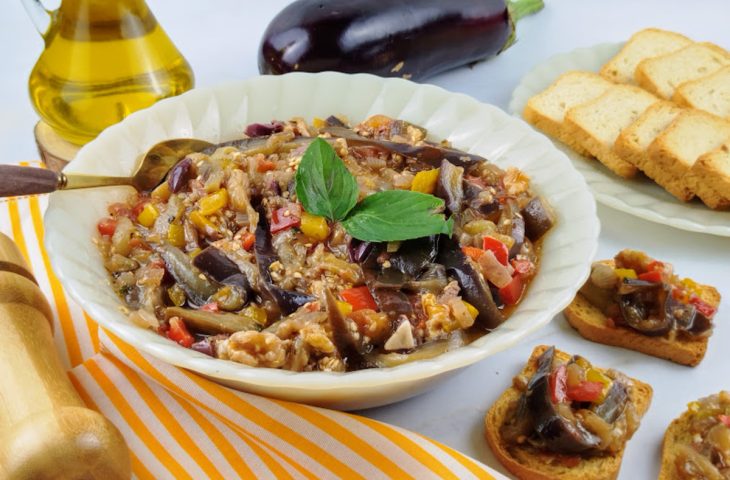 Caponata de berinjela fácil e rápida