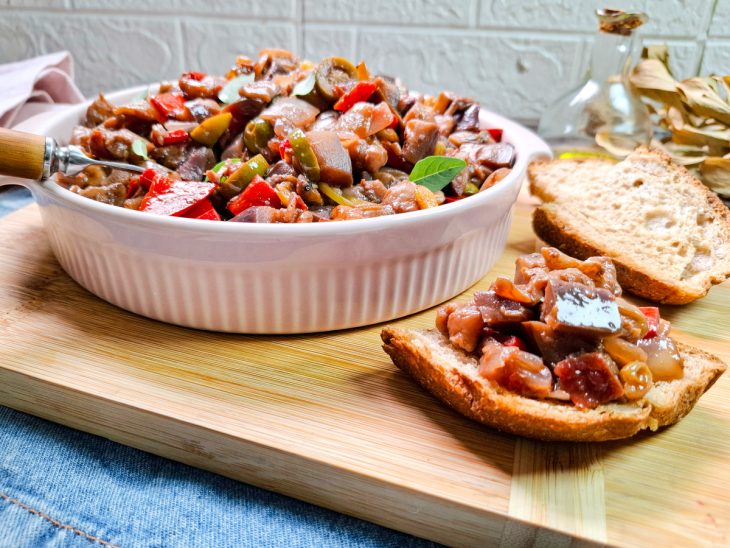 Caponata original servida.