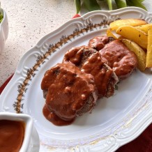 Carne ao molho madeira
