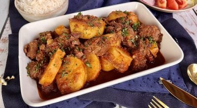 Carne de panela com batatas