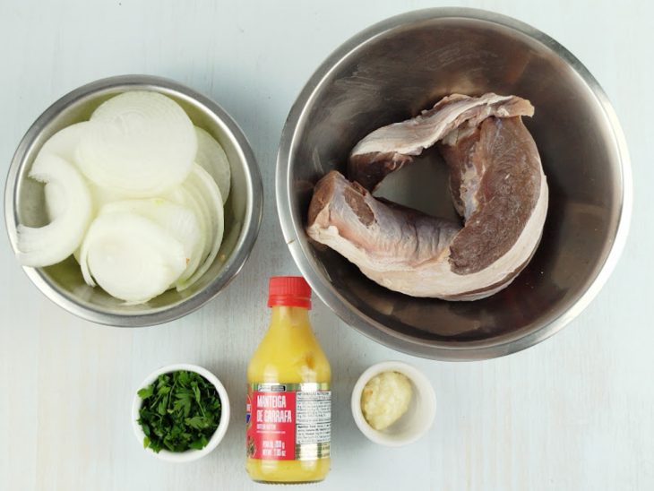 Ingredientes reunidos para o preparo da receita.