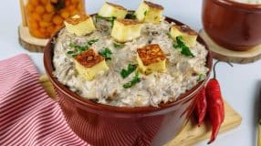 Carne de sol na nata com queijo coalho
