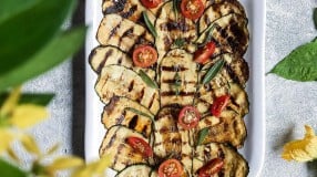 Carpaccio de abobrinha com manjericão e hortelã