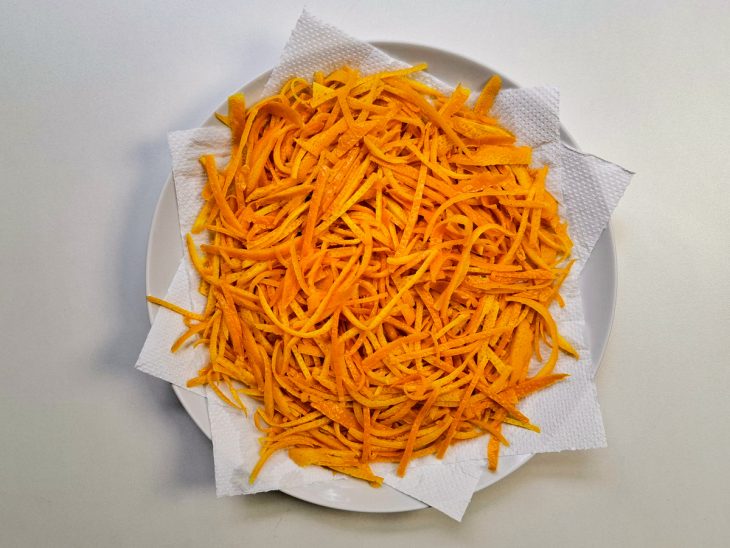 casa de laranja escorrida.