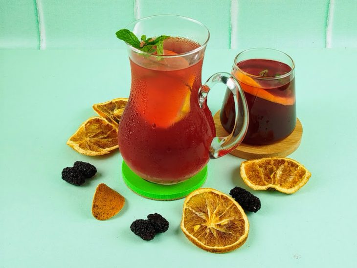 Chá pronto para consumo.