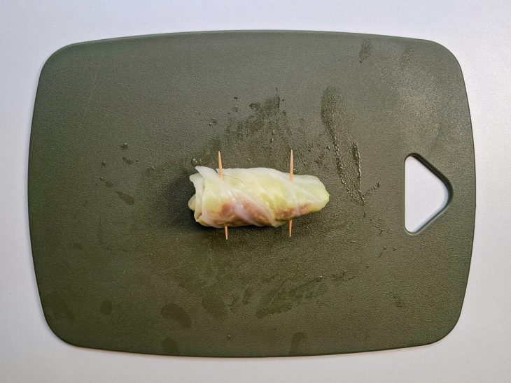 Charuto de repolho montado.