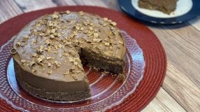 Cheesecake de chocolate fácil e sem forno