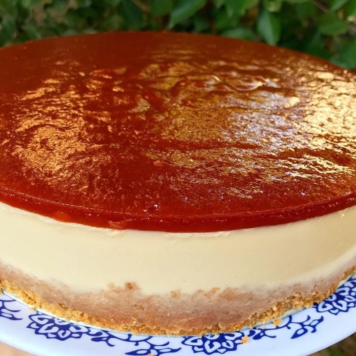 Cheesecake de queijo com goiabada