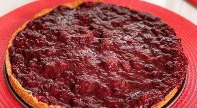 Cheesecake low carb de frutas vermelhas