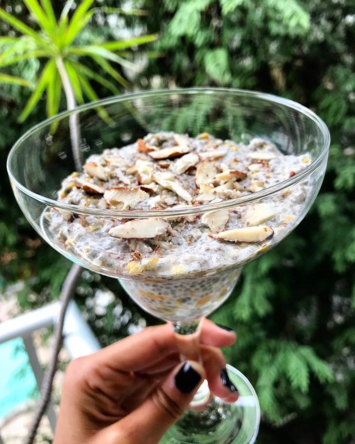 Chia pudding com maracujá