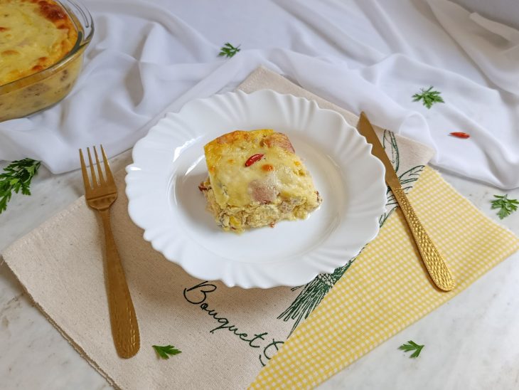 Chica doida assada servida no prato.