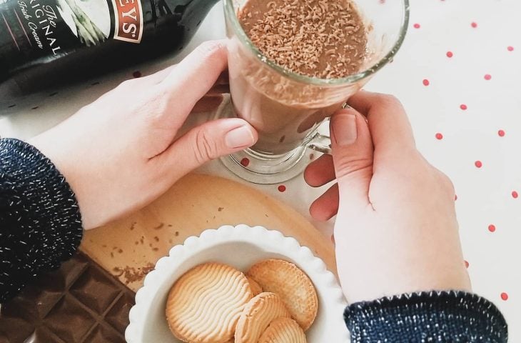 Chocolate quente com baileys