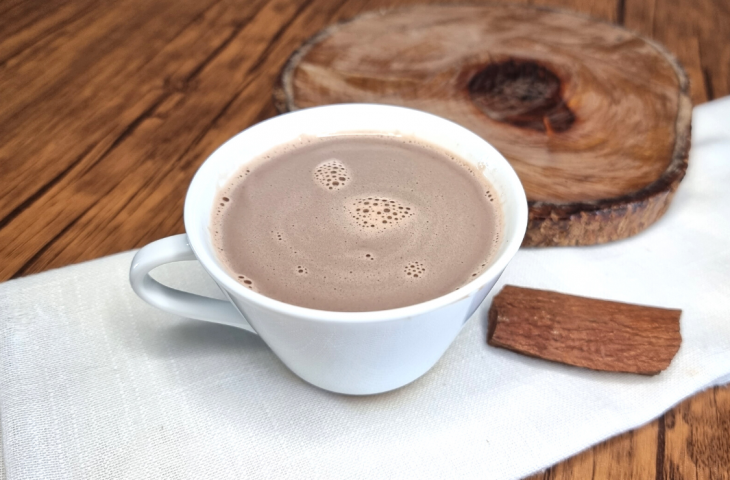 Chocolate quente com canela