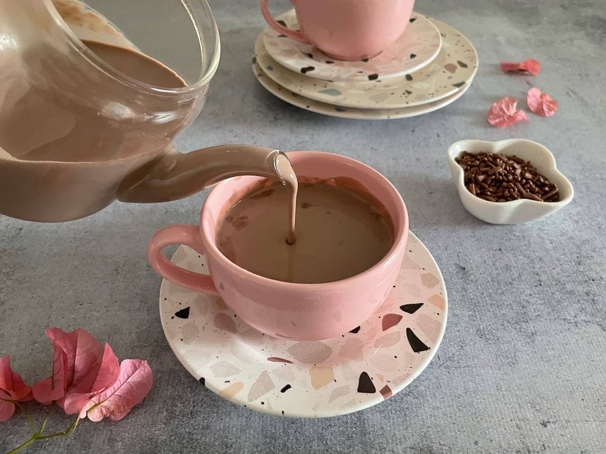 Chocolate quente com creme de leite