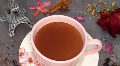 Chocolate quente com leite de coco