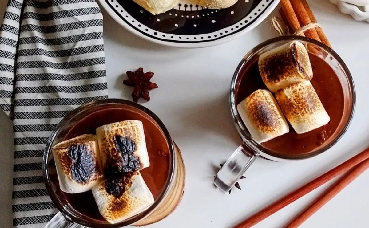 Chocolate quente com marshmallow