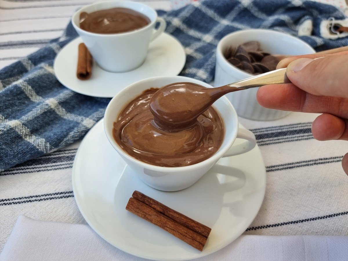Chocolate quente cremoso fácil