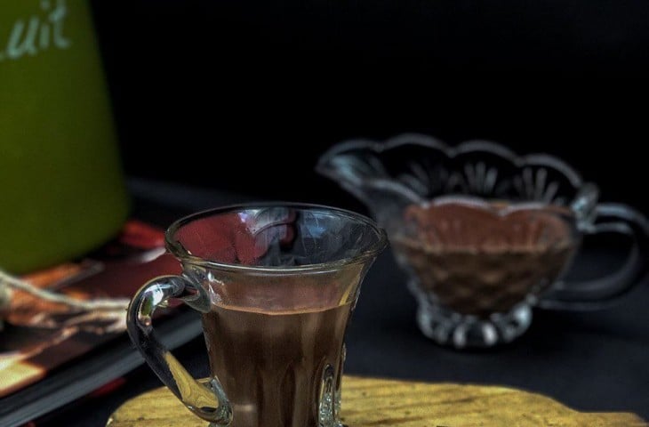 Chocolate quente cremoso meio amargo