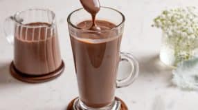 Chocolate quente simples e barato