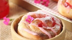 Cinnamon rolls de cereja