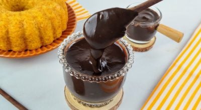 Cobertura de chocolate para bolo de cenoura