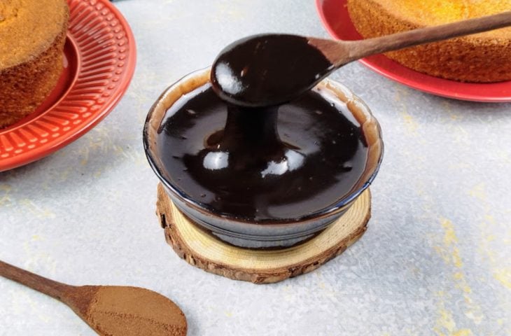 Cobertura de chocolate simples
