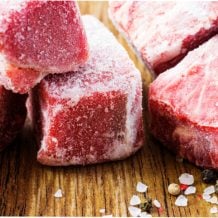 Como descongelar carne rápido: confira truques para a hora da pressa