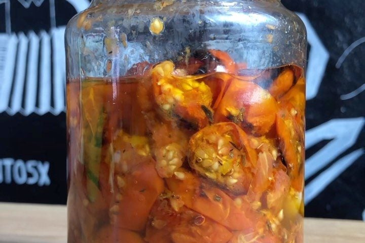 Conserva de tomate-cereja