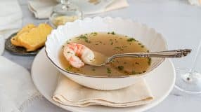 Consomê de peixe