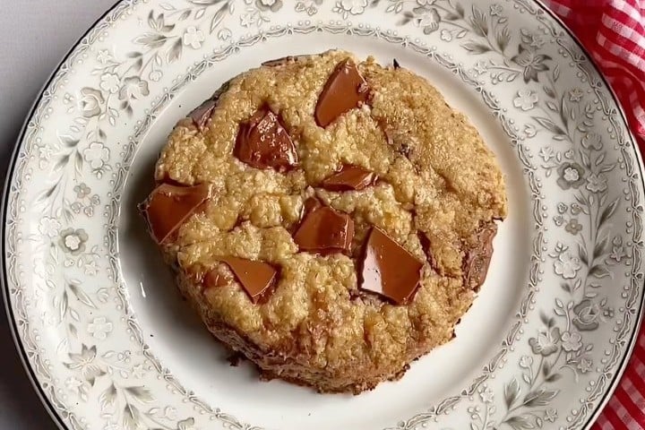 Cookie de pasta de amendoim de frigideira