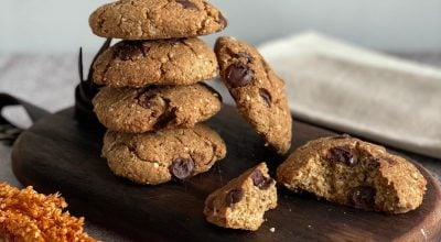 Cookies veganos de chocolate com coco