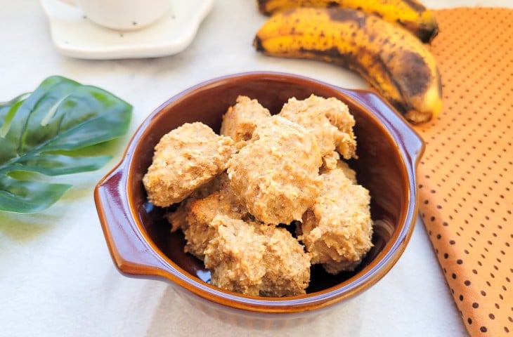 Cookies de banana fácil e saudável