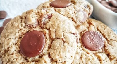 Cookies de pasta de amendoim com aveia