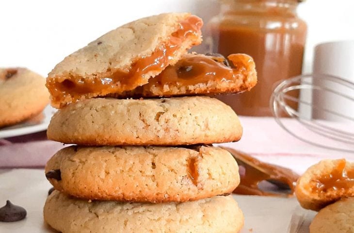 Cookies recheados com doce de leite