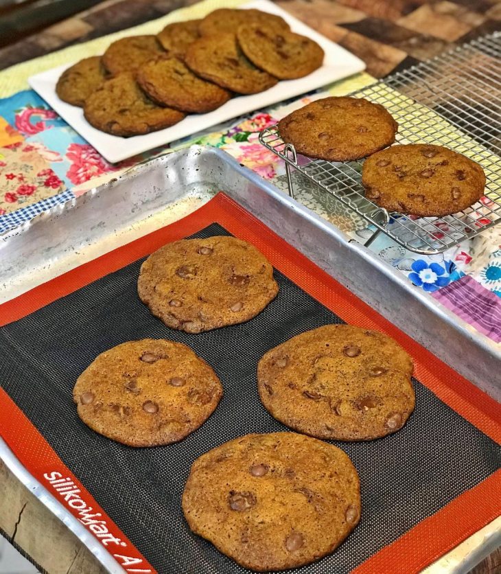 Cookies recheados com creme de avelã