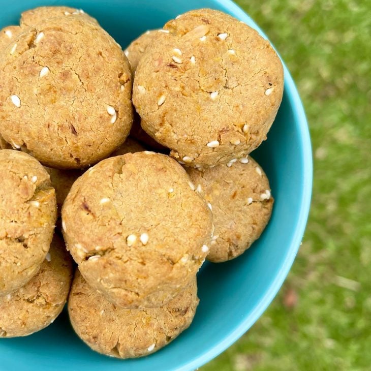 Cookies salgados de cenoura