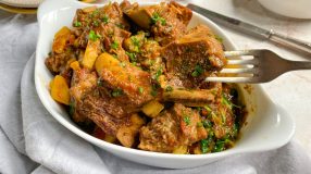 Costela na panela de pressão com batata