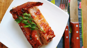 Costelinha com molho barbecue