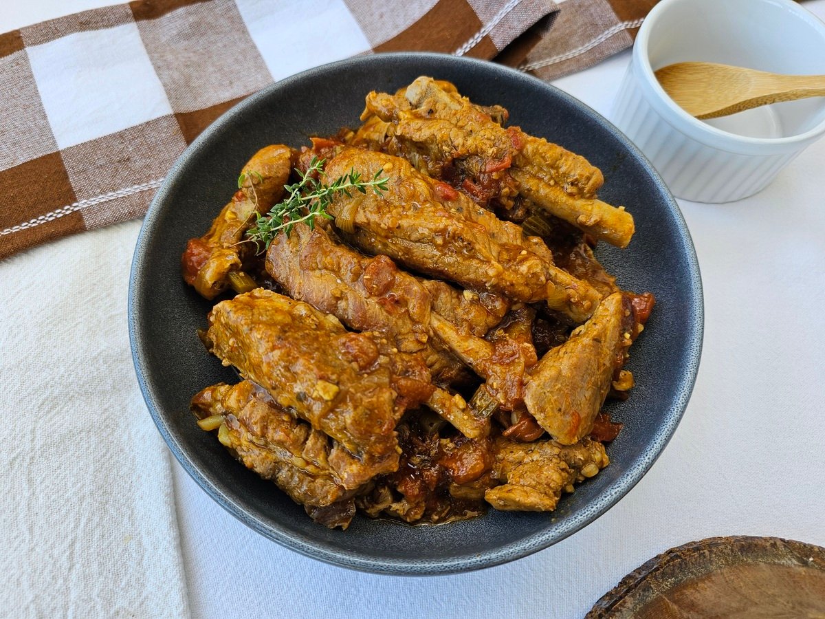 Costelinha de porco na panela de pressão