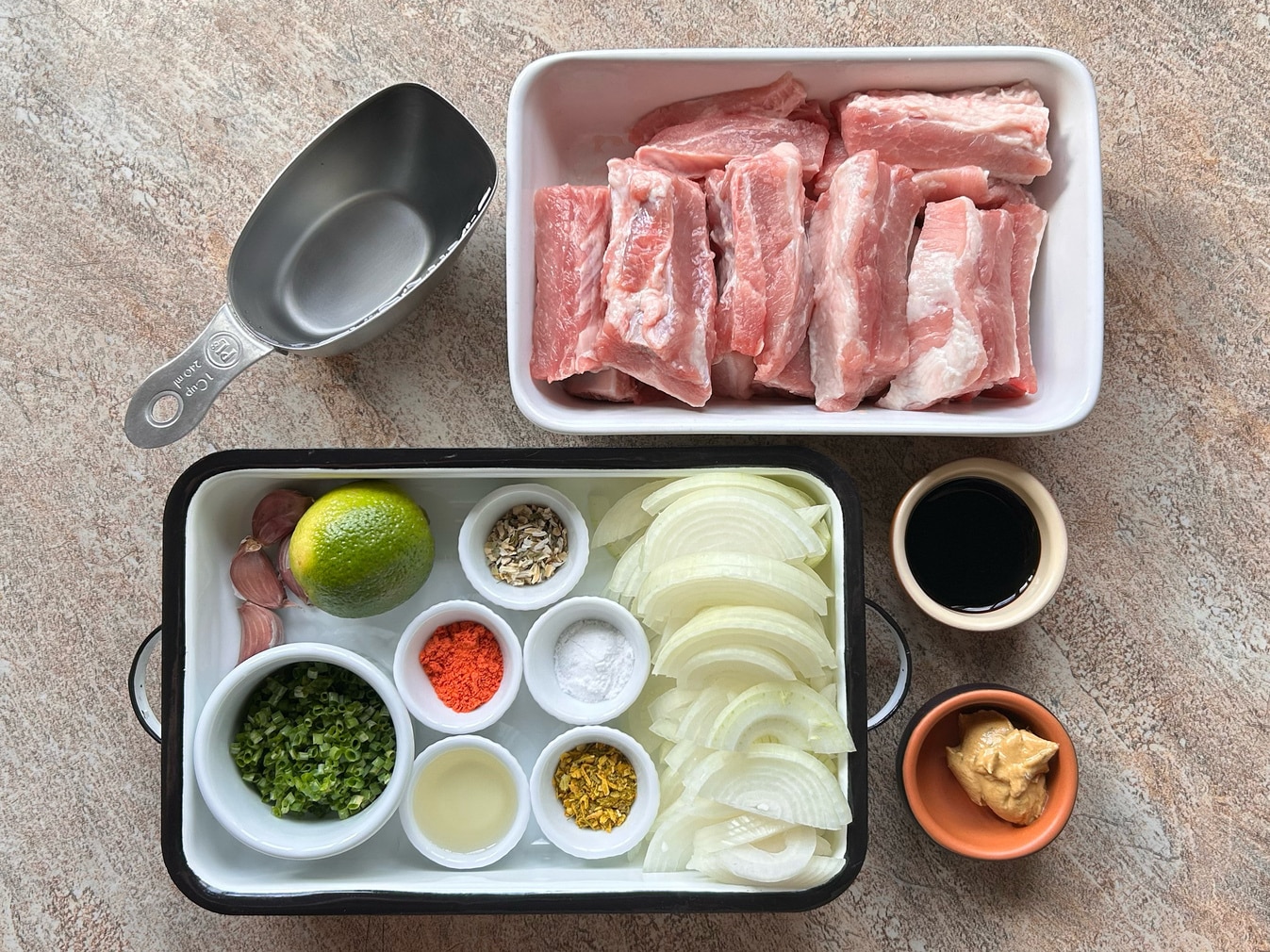 ingredientes para preparo da costelinha de porco na pressão.