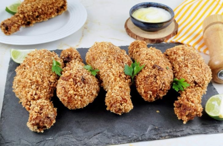 Coxa de frango empanada