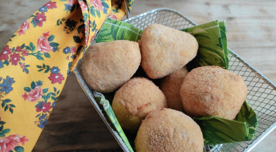 Coxinha de frango sem massa