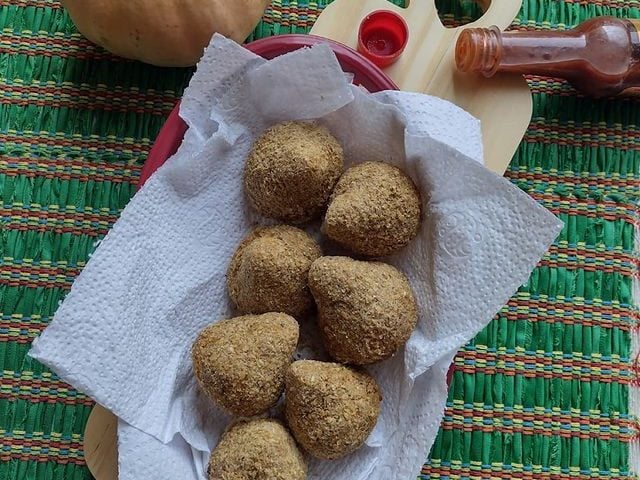 Coxinhas de abóbora cabotiá