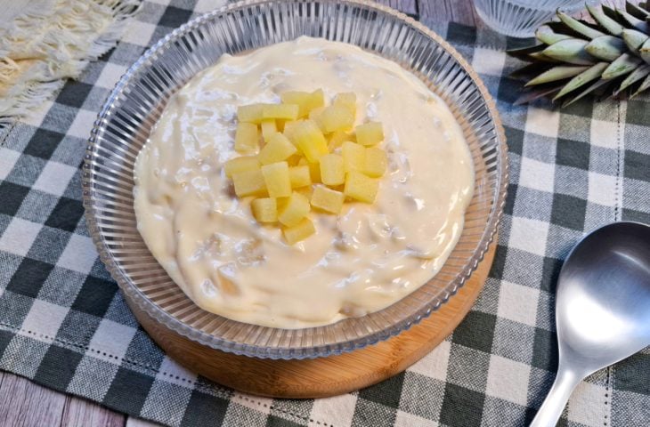 Creme belga com abacaxi