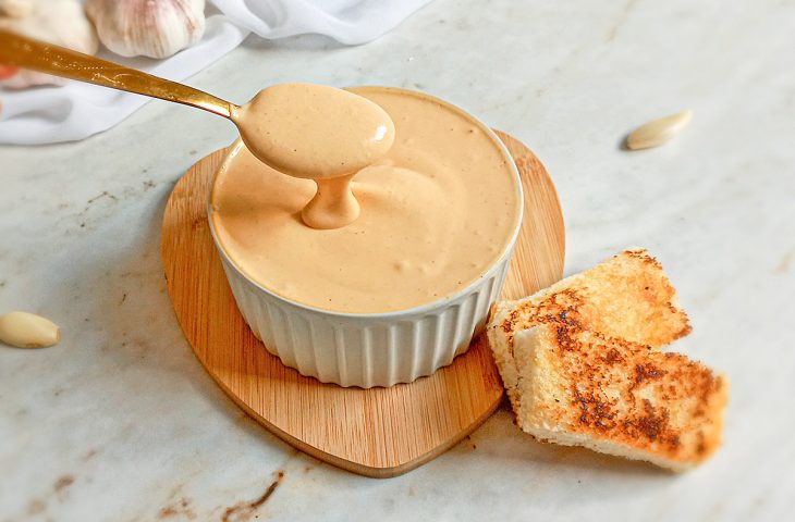 Creme de alho para pão