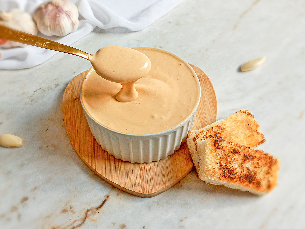 Creme de alho para pão